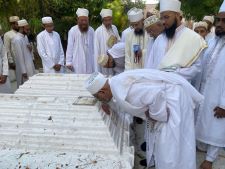 Quboor of the Khaandaan of Munjaal